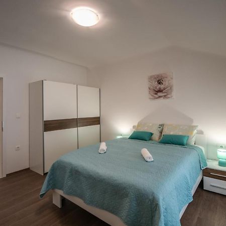 Apartament Antique Center Pula Zewnętrze zdjęcie