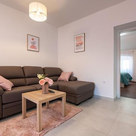 Apartament Antique Center Pula Zewnętrze zdjęcie