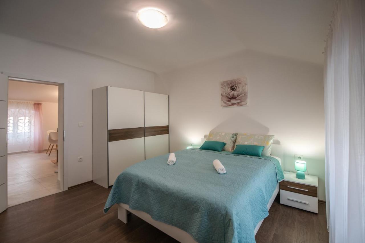 Apartament Antique Center Pula Zewnętrze zdjęcie