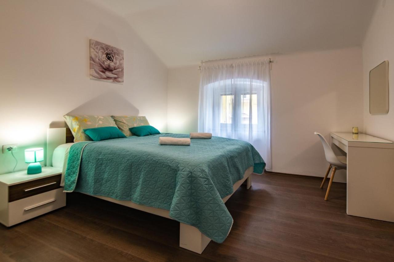 Apartament Antique Center Pula Zewnętrze zdjęcie