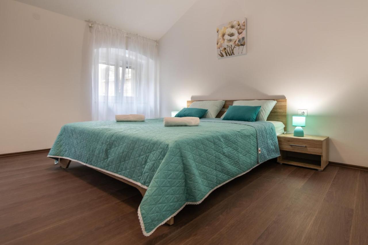 Apartament Antique Center Pula Zewnętrze zdjęcie